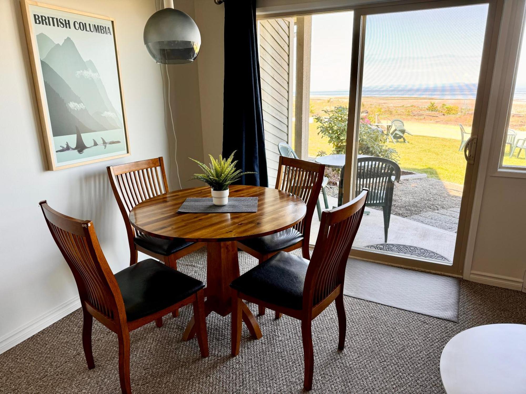 Shorewater Resort Beachfront Studio - 2 Beds Qualicum Beach Exterior photo