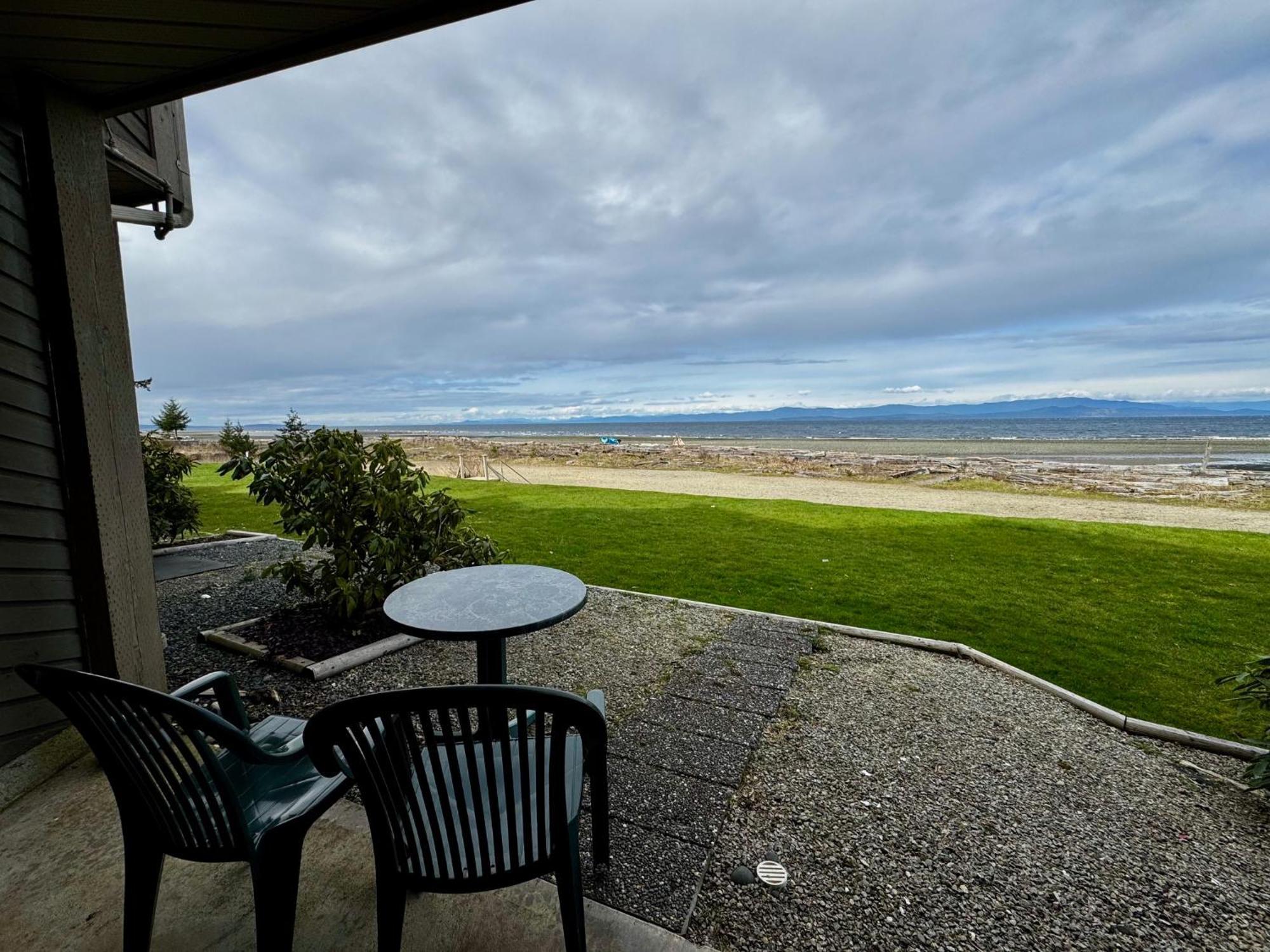 Shorewater Resort Beachfront Studio - 2 Beds Qualicum Beach Exterior photo