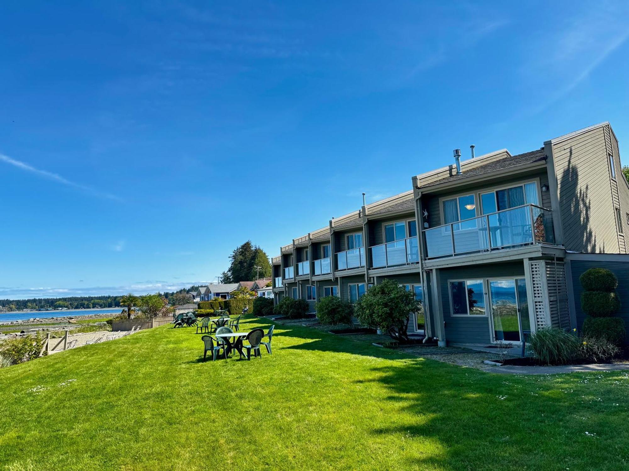 Shorewater Resort Beachfront Studio - 2 Beds Qualicum Beach Exterior photo